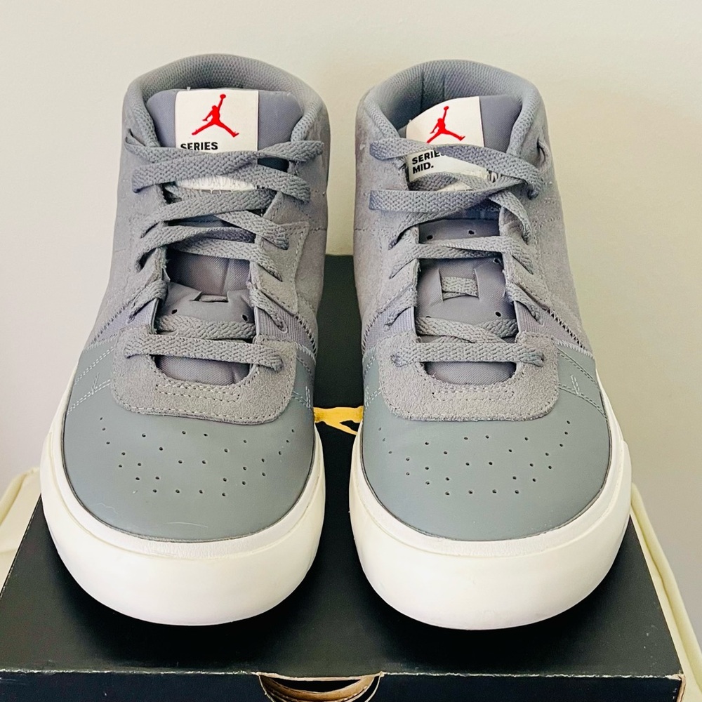 Jordan Series Mid Gray and White Sneakers